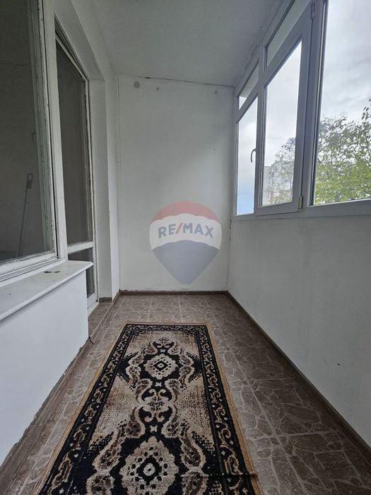 Дава се под наем Тристаен апартамент в Варна, Възраждане 1 - 95 кв.м за 433.5 € - Снимка #3