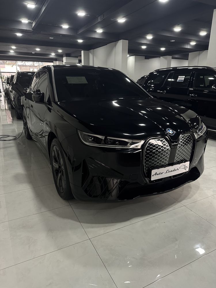BMW iX xDrive50 Sport Plus  Black Edition в наличии в Ташкенте