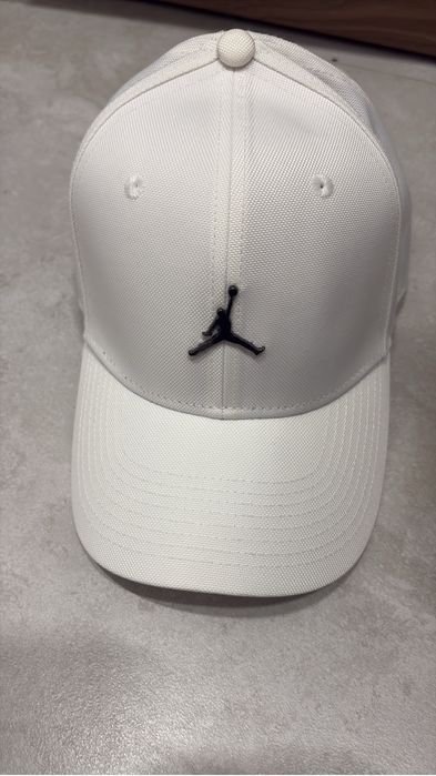 Новая кепка Nike