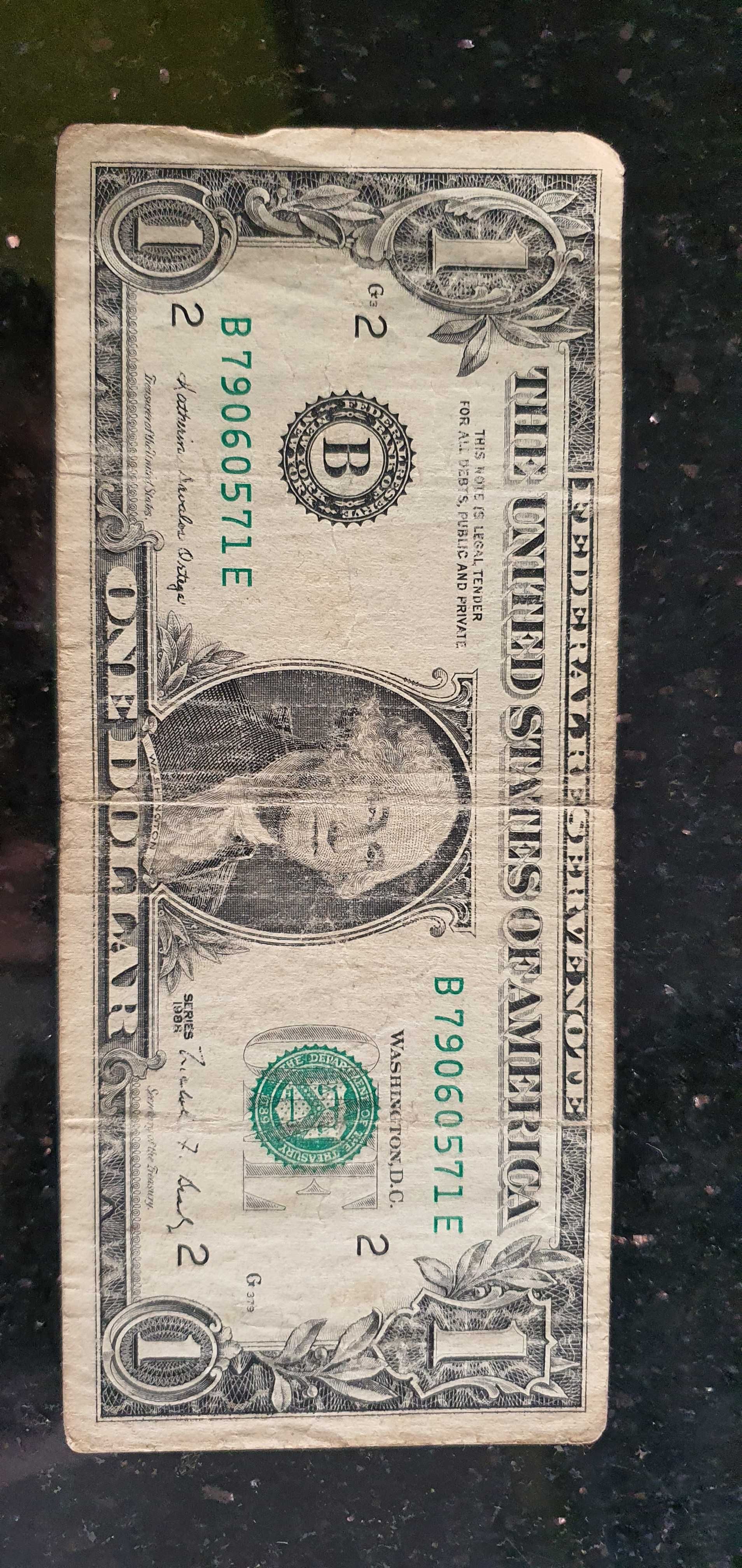 Vând bancnote de 1 dolar