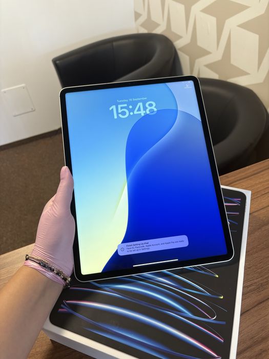 iPad pro 12.9-inch (6th-generation) / M2/ 128 GB/Wi-fi+Cellular/Ca nou