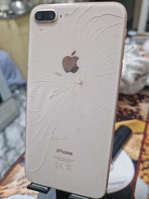 IPhone 8 + (plus) 64 GB