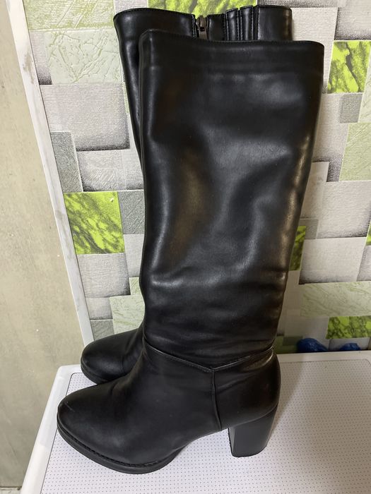 Продам сапоги женские кожа
