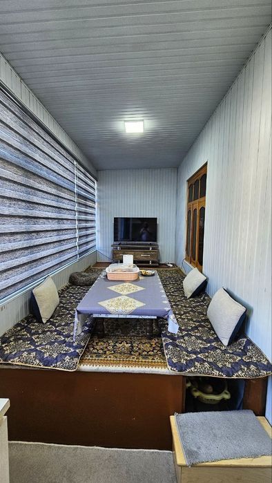 Kvartira 3 xonali Shark bozorchada joylashgan