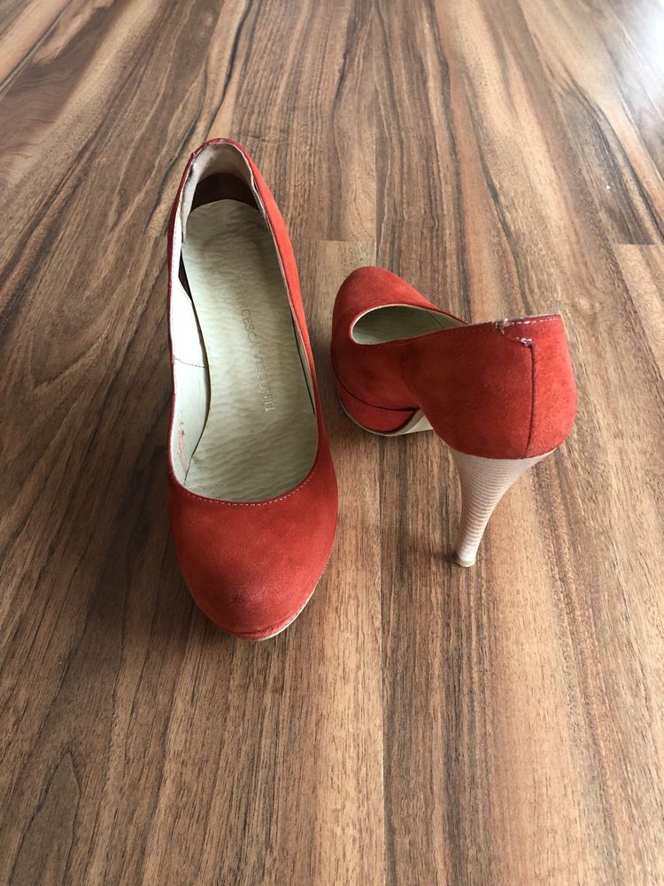 Pantofi Bershka + pantofi din piele rosii