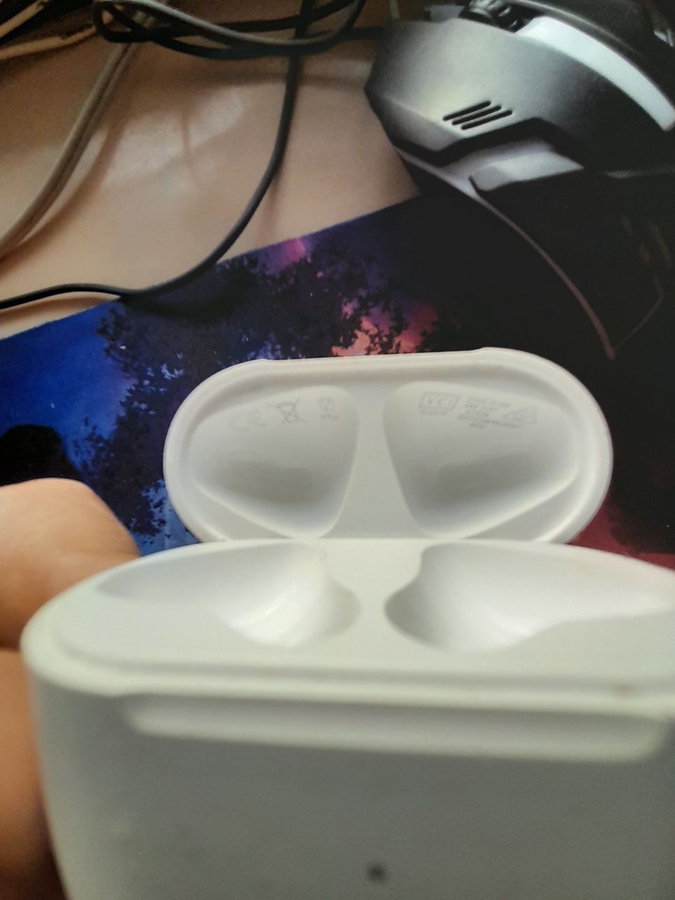 Оригинальные airpods