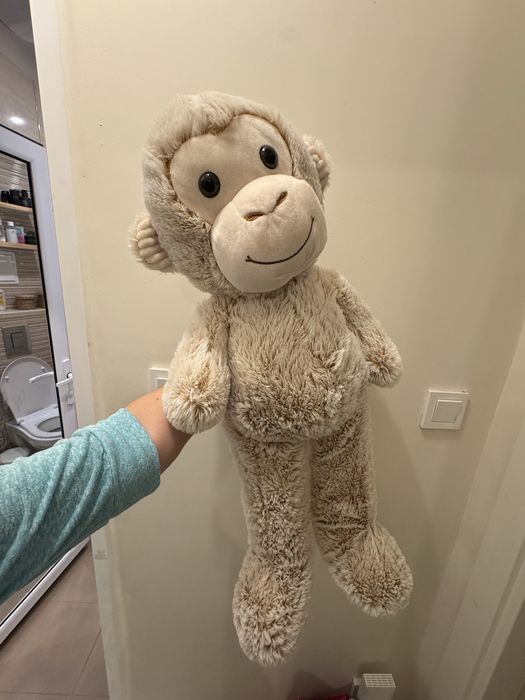 Голям кашон с играчки