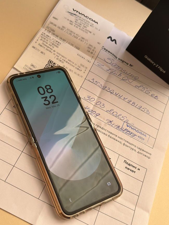 НОВ! Samsung Galaxy Z Flip 6 256GB Mint 24м. Гаранция