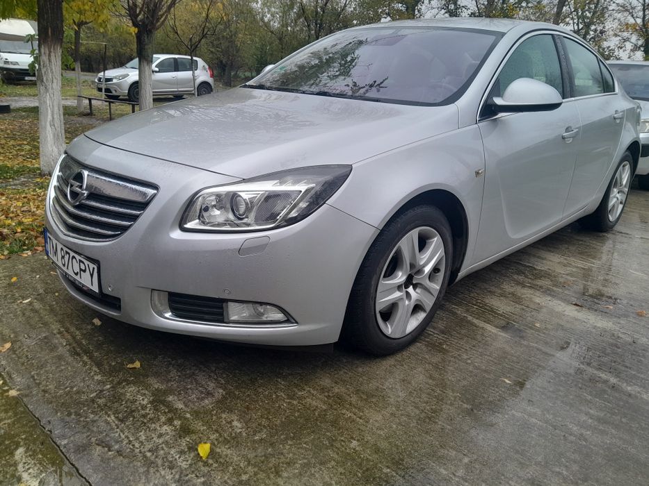 Vând Opel Insignia,an 2010 !!!