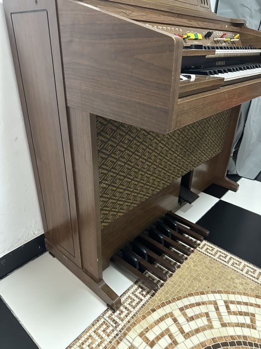 De vanzare este in stare foarte buna nare nicio problema cu probla