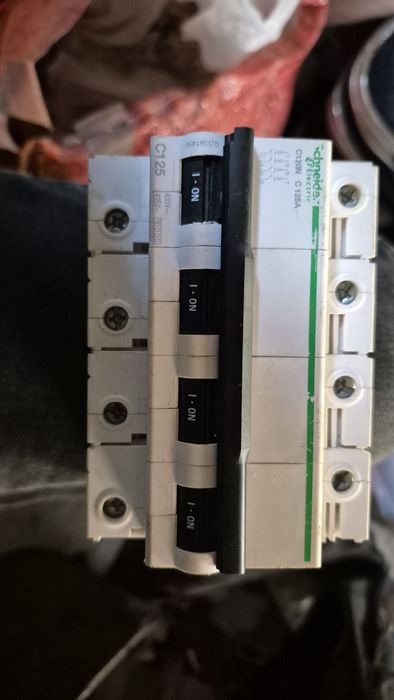 Siguranta automata modulara 125A