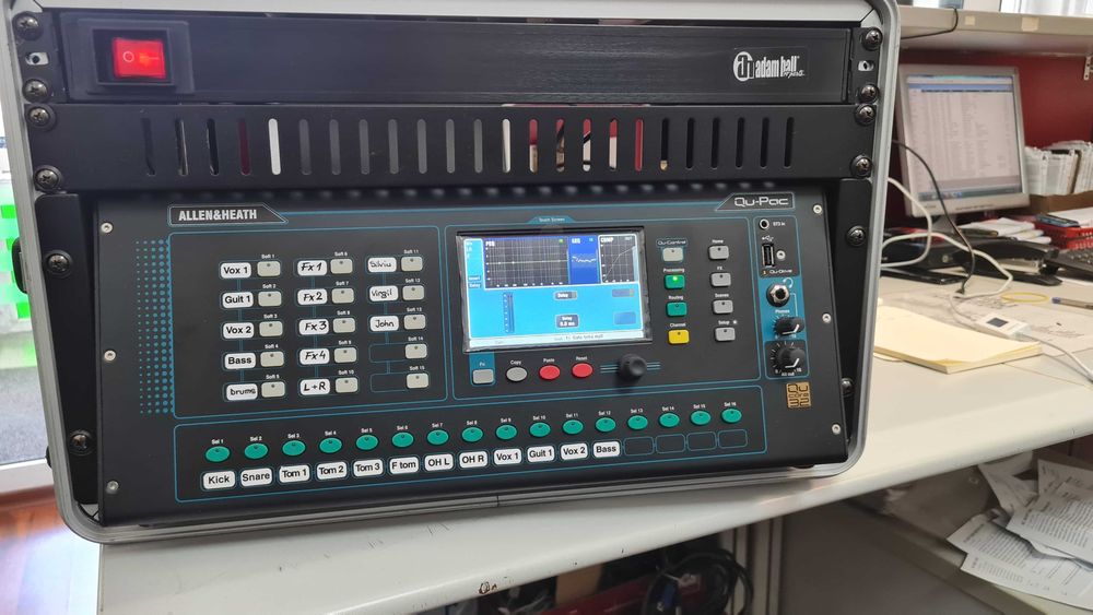 Mixer audio digital Allen & Heath Qu-PAC