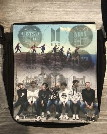 BTS плакат и чанта