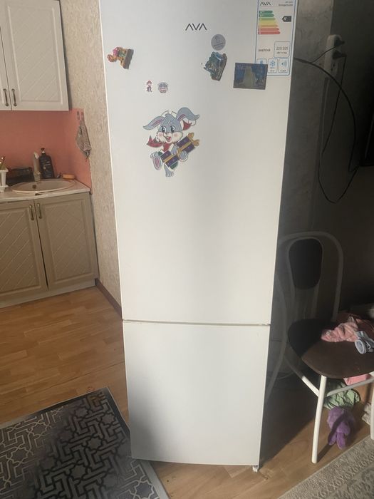 Продам холодильник