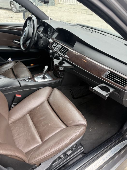 Кожен комфортен салон БМВ Е61 напа кожа