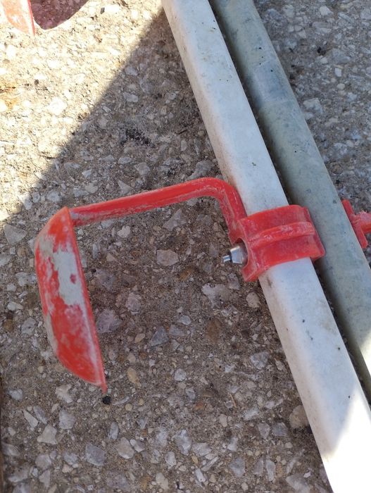 поилки за птици нипелни