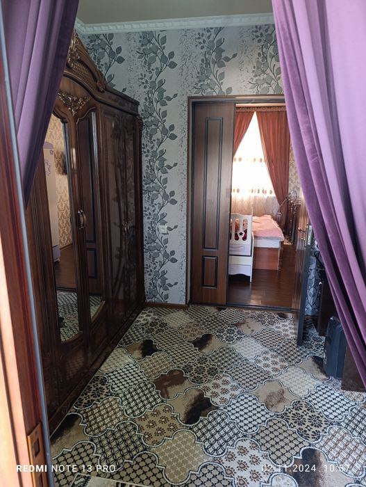 Qibray O'nqorg'on 8 sotik bitkan uy srochna sotiladi yer narhixa