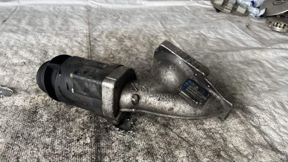 Volkswagen T5 тръба към турбо