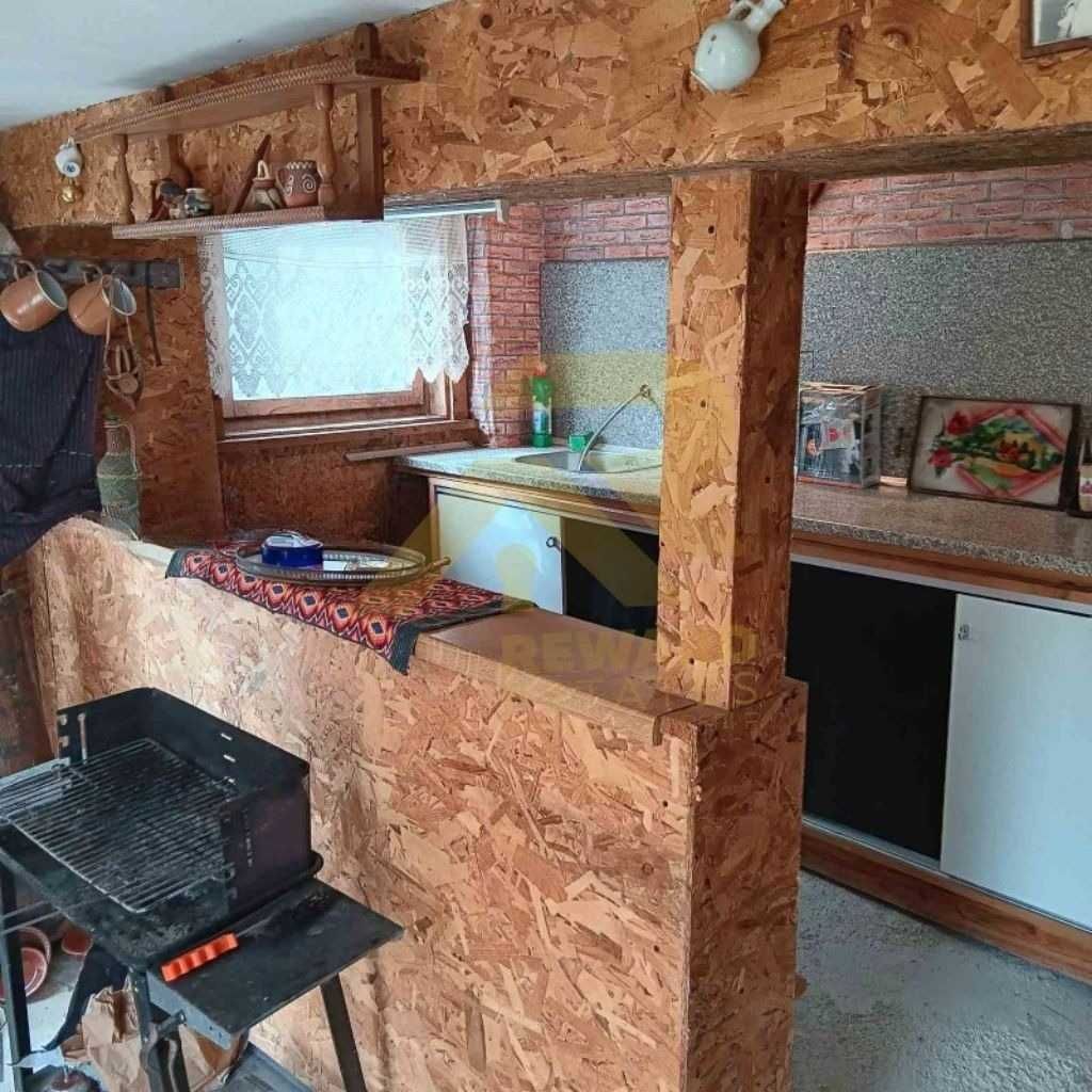 Продава се Къща в Брезник - 50 кв.м за 900 €/кв.м - Снимка #2