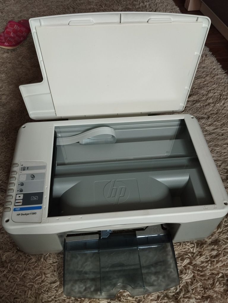 Продам принтер HP Deskjet F380