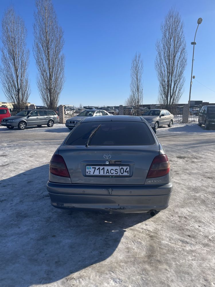 тойота авенсис 1-поколение ристаилинг полной комплектации!