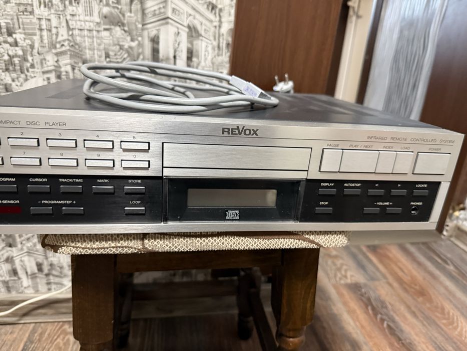 Продавам CD Revox B 226