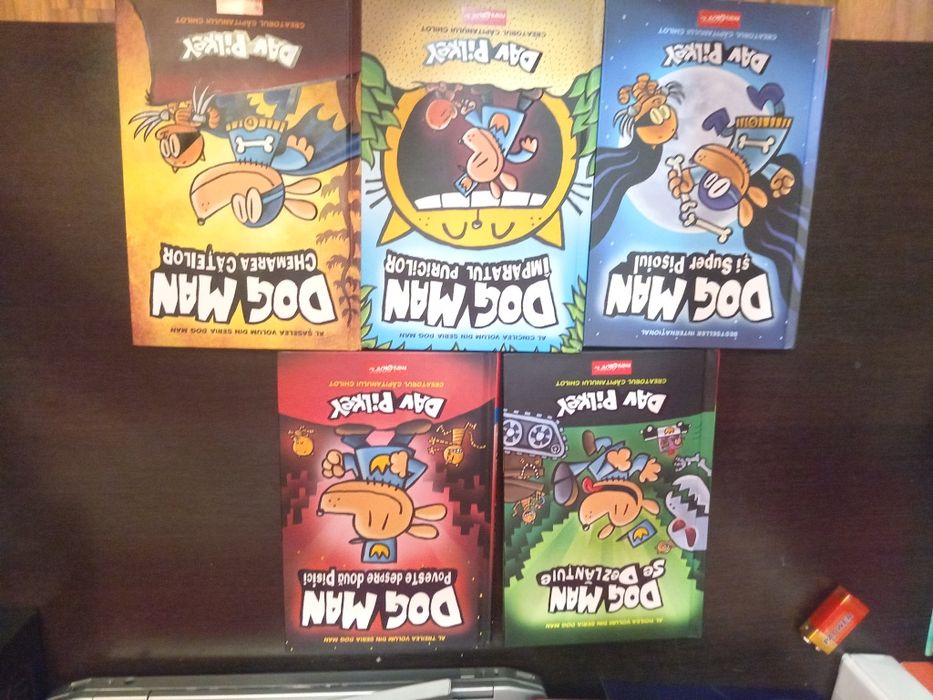 Dog Man colecție cărți 2,3,4,5,6