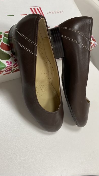 Нови италиански обувки