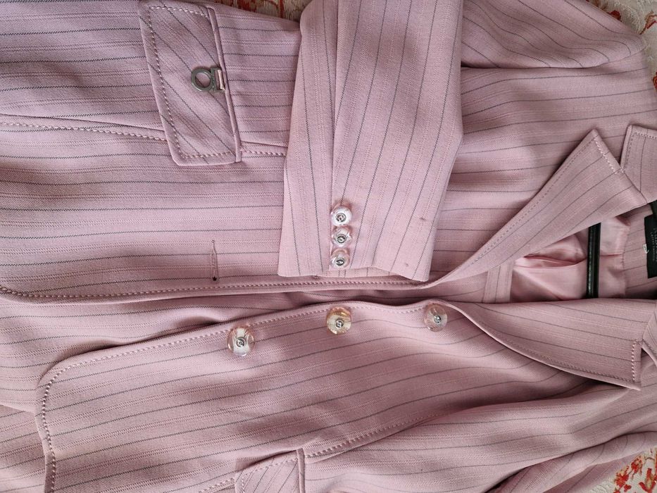 COSTUM Taior cu fusta mas 40