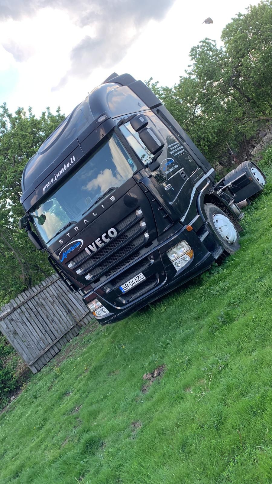 Vând ansamblu iveco stralis 2008+semiremorca schmitz cu alveola