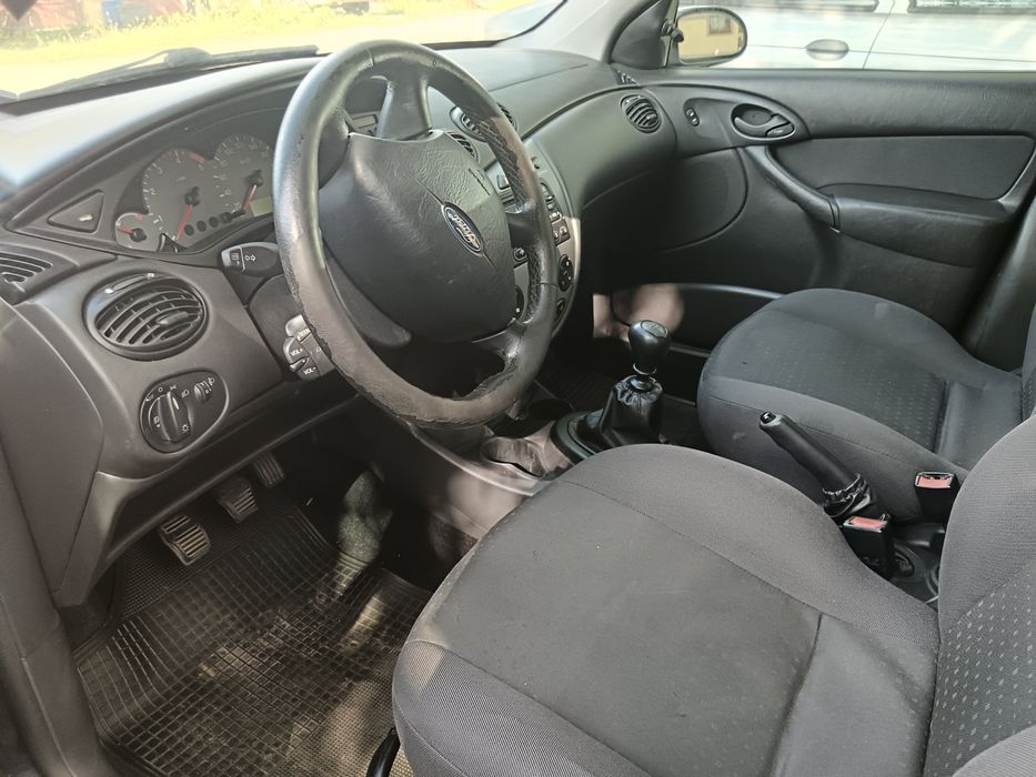 Vand Ford Focus MK1  2004 Hatchback 1.8 TDDI