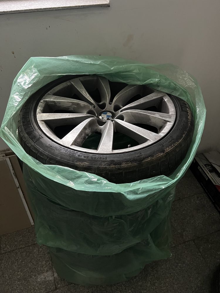 Jante BMW 245/40 R19