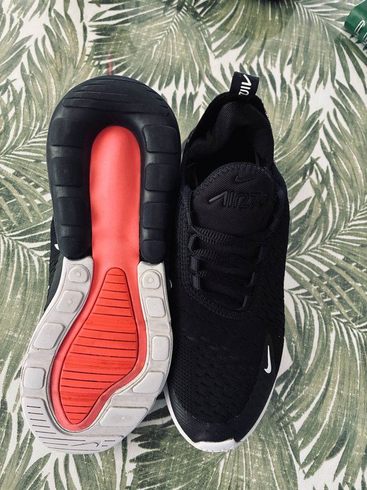 Nike - Air Max 270