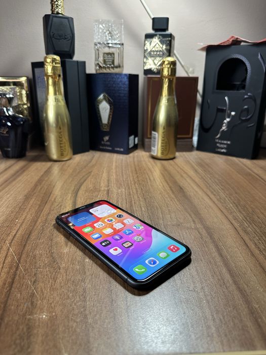 Iphone 11 128 GB impecabil