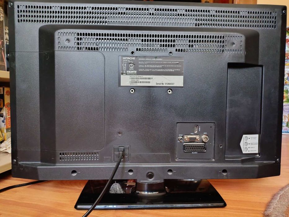 Televizor Hitachi full HD.