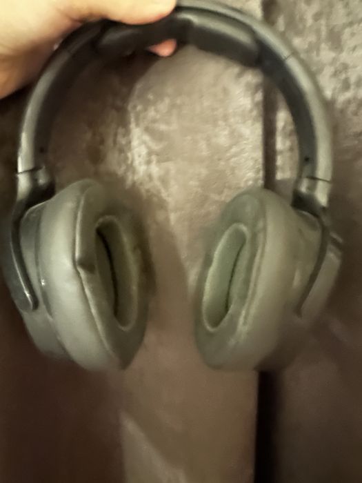 caști pe cap skullcandy