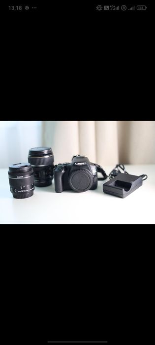 Canon EOS 250D Aparat Foto DSLR Kit cu Obiective