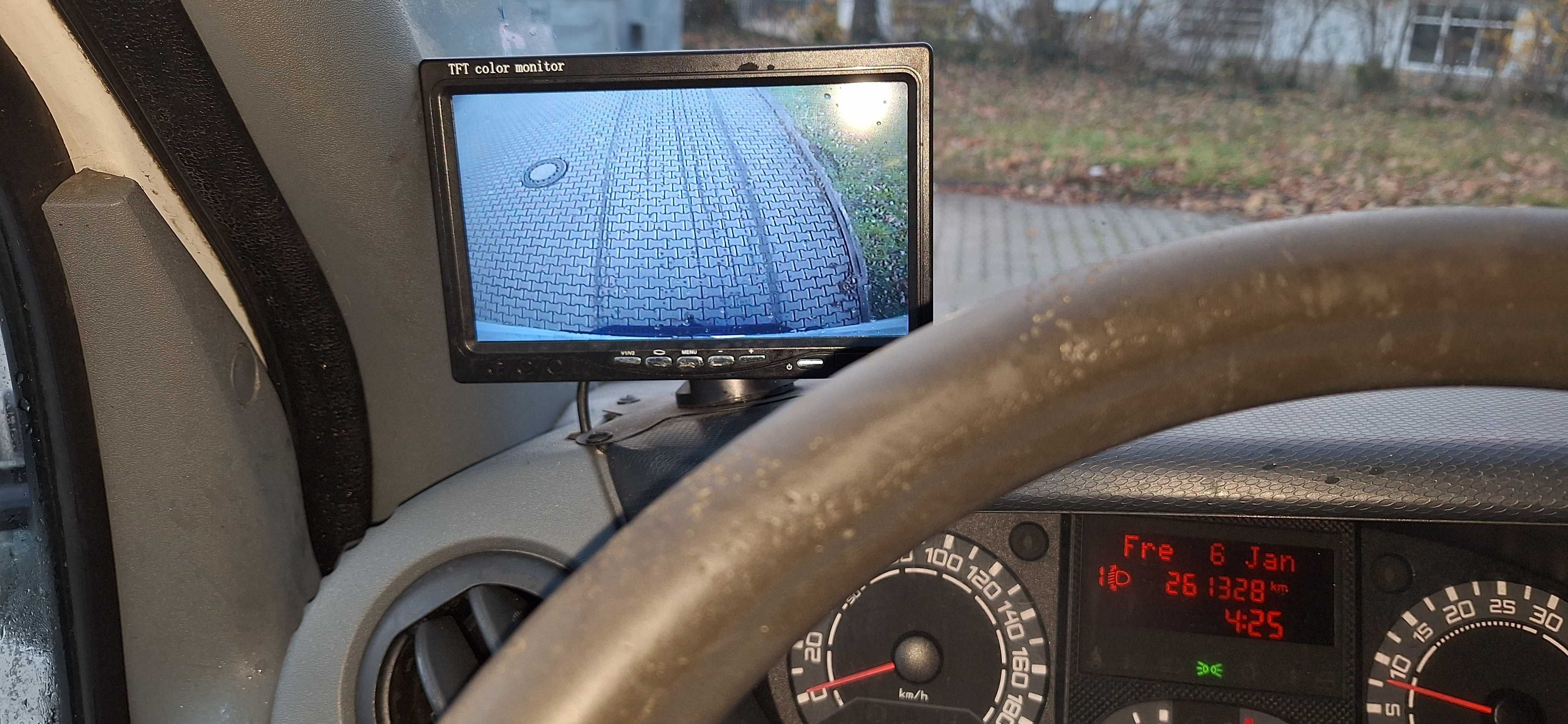Iveco 35c15 ,3.0 150к.с и платформа Karo двойна гума 4.5 м.