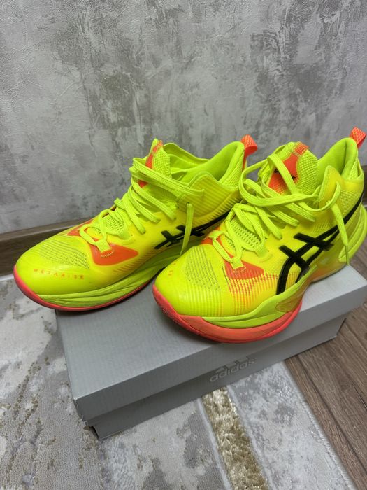 Кроссовки для волейбола