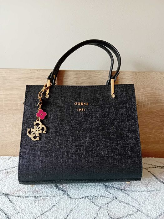 Дамска чанта Guess