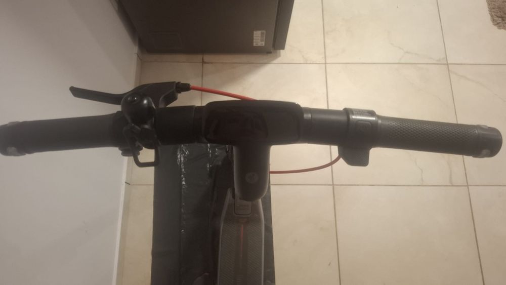 Trotineta electrica NINEBOT E3 Pro E, 10 inch,gri + set 3 protecții