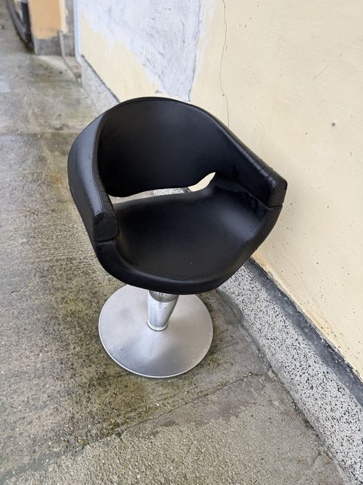 Дамски стол за фризьор