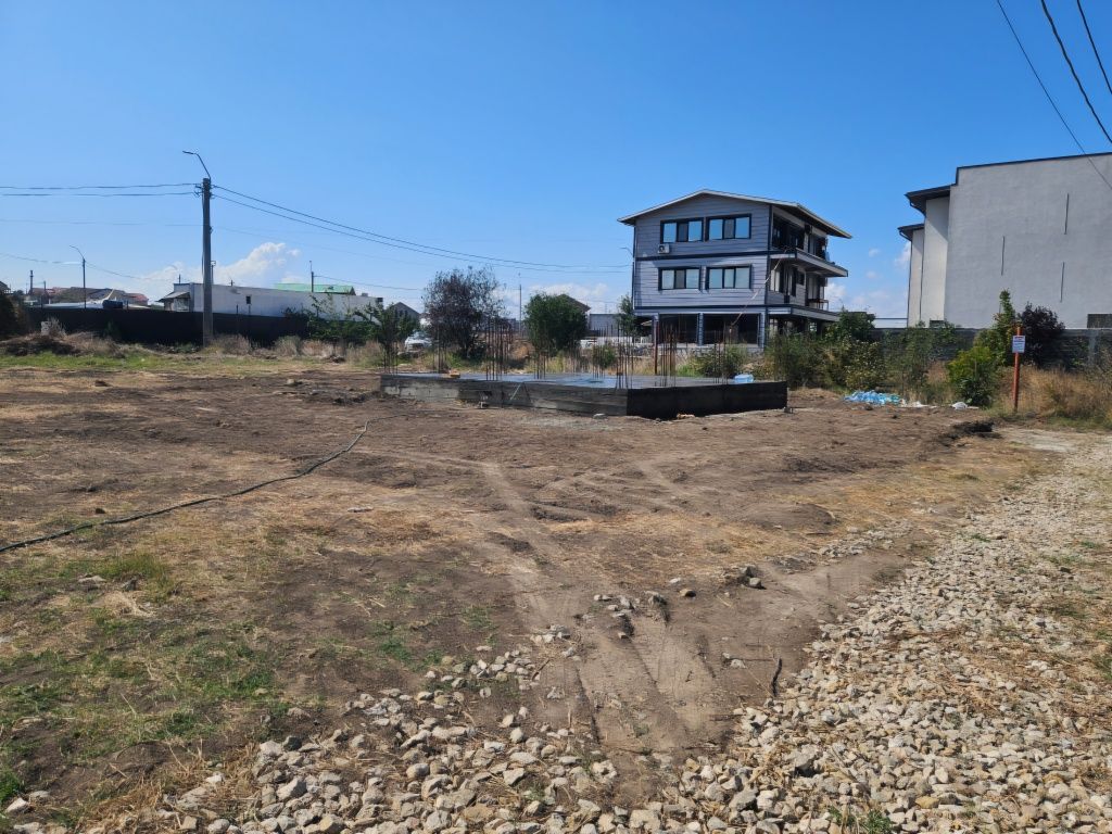 Vand teren Agigea, zona Lac