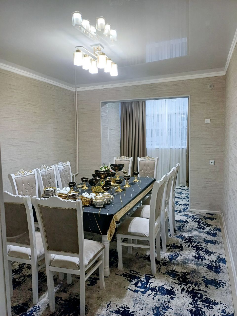 Vasxod 6xona 185kvadrat 2ta vanna 2ta tualet 7ta balkon 2etaj Lift bor