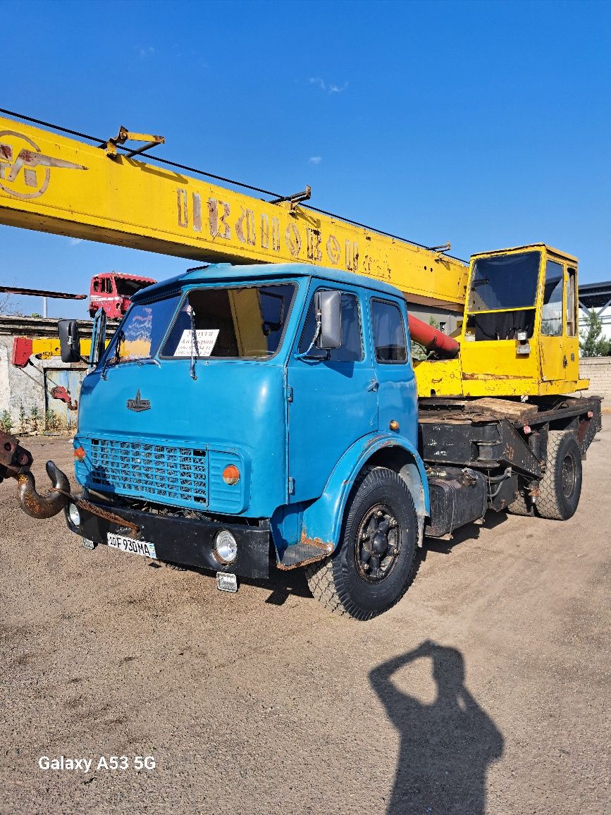 Автокран сотилади 1987или 12.5т 14м