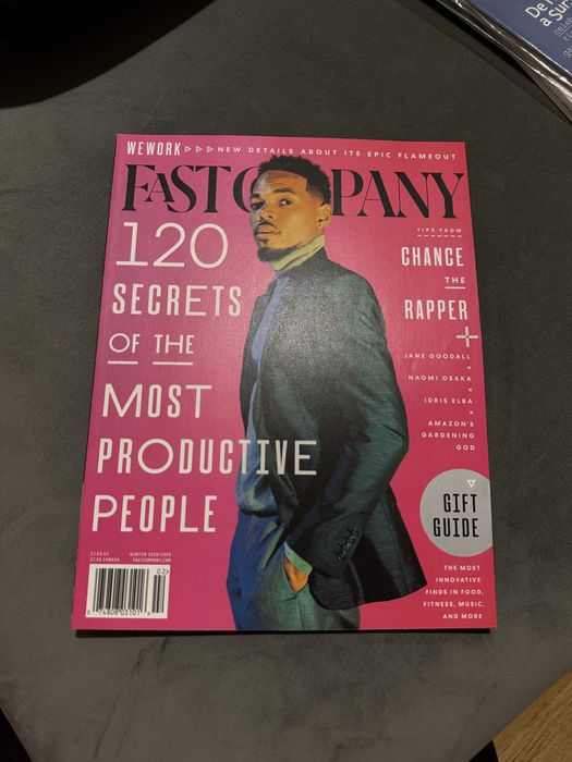 Списания - Vogue, и други.