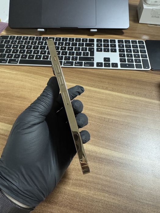 iPhone 13 Pro Max / 256 GB / Gold / Impecabil |