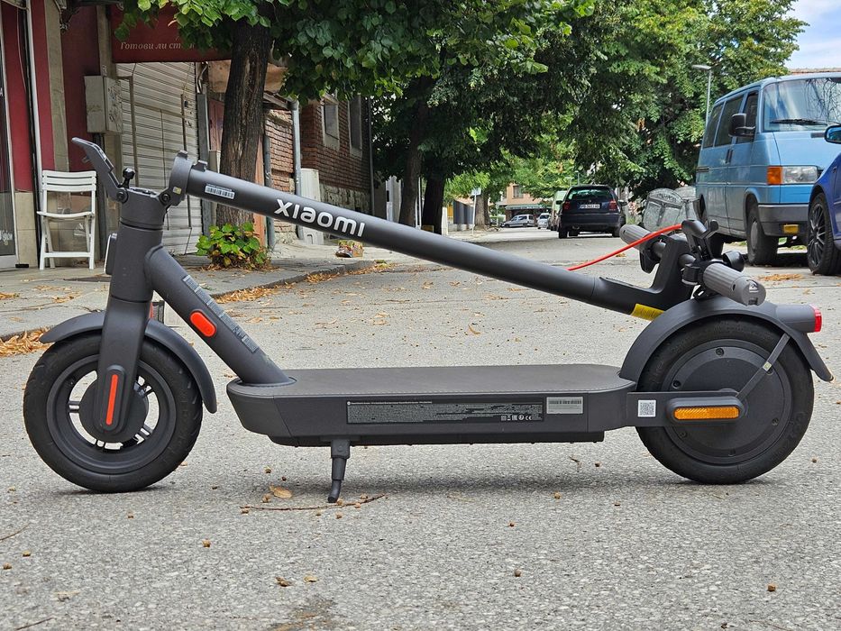 Xiaomi Electric Scooter 4 Pro (Gen 2) + аларма с дистанционни