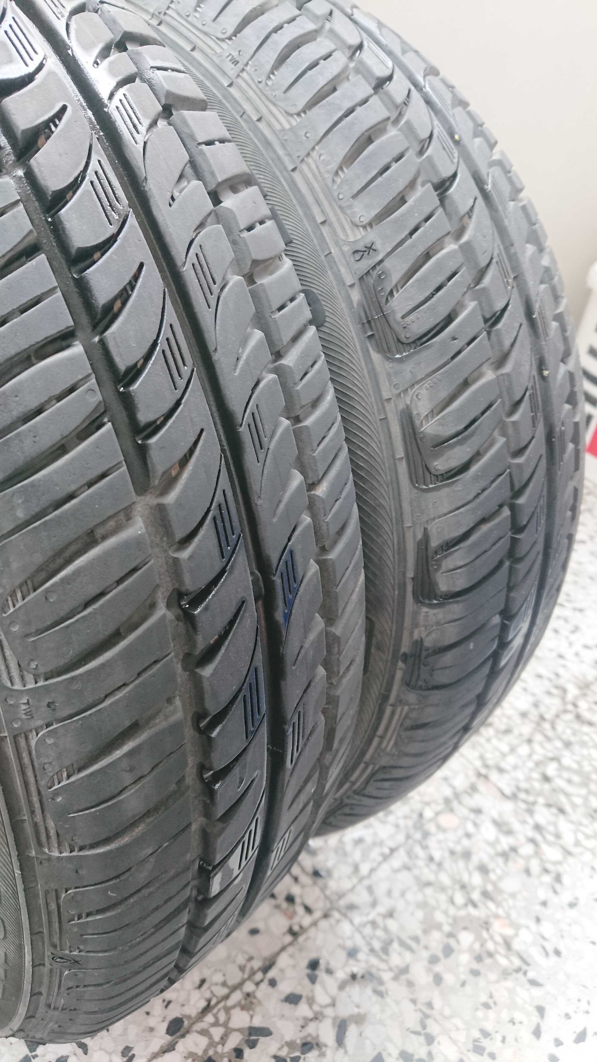 Гуми Semperit 165/65 R14T -използвани много малко ,като нови