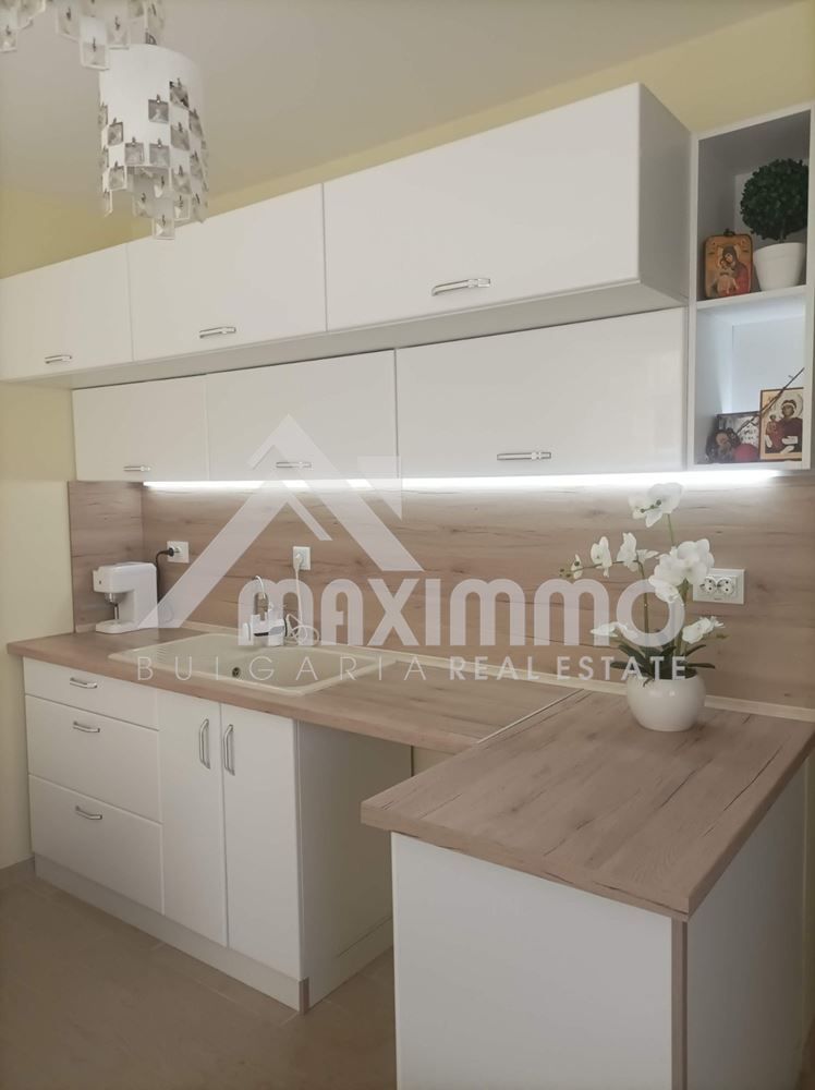 Продава се Двустаен апартамент в Варна, Победа - 62 кв.м за 2257 €/кв.м - Снимка #4